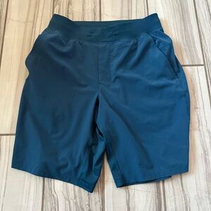 Lululemon shorts. EUC
